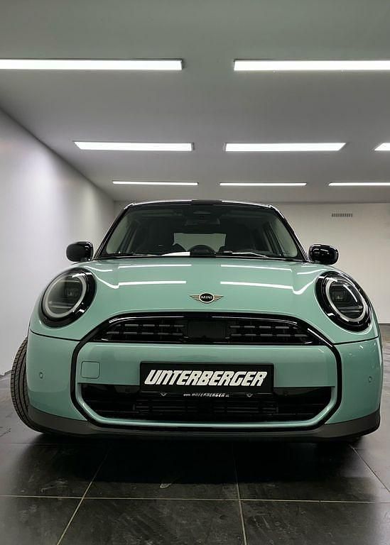 Gebraucht Mini Cooper Classic 156 PS (114 kW) 2025 Grün Kleinwagen