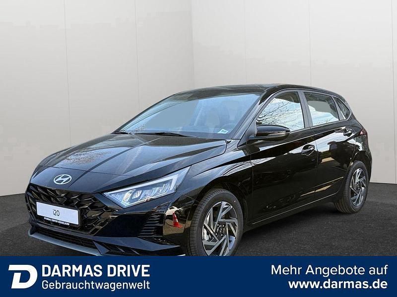 Schwarz Gebraucht 2025 Hyundai i20 Trend Limousine | 20.990 € (Fairer Preis) - Bild 1/4