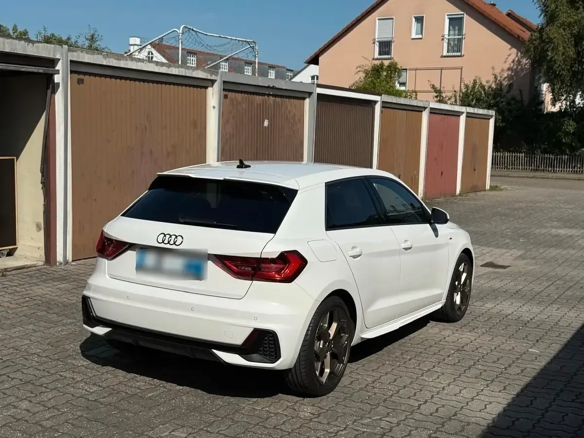 Occasion Audi A1 S-Line 150 ch (110 kW) 2023 Blanc SUV