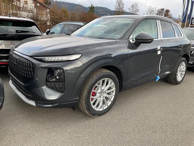 Neu Audi Q3 204 PS (150 kW) 2026 Tamboragrau metallic SUV