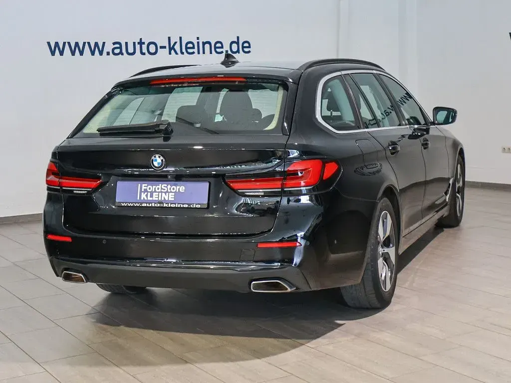 Gebraucht BMW 520 190 PS (139 kW) 2021 Schwarz Limousine