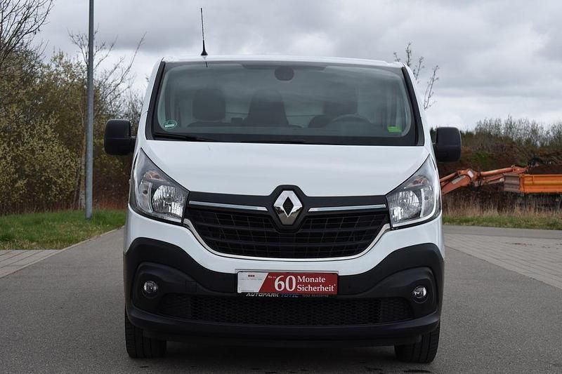 Gebraucht Renault Trafic Komfort 120 PS (88 kW) 2021 Weiß Van / Kleinbus