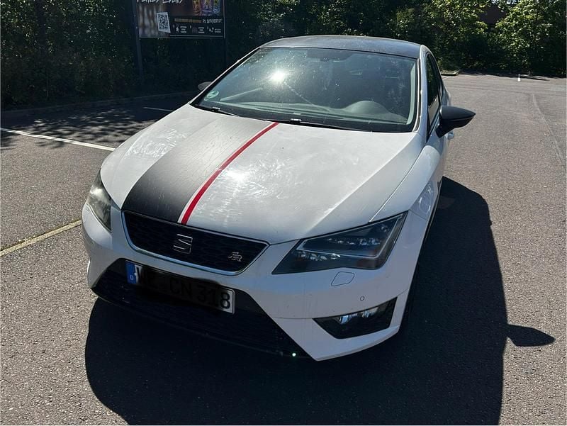 Weiß Gebraucht 2014 Seat Leon FR Limousine | 6.500 € (Guter Preis) - Bild 1/4
