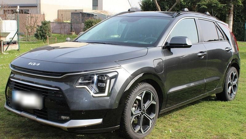 Gebraucht Kia Niro 184 PS (135 kW) 2022 Schwarz SUV