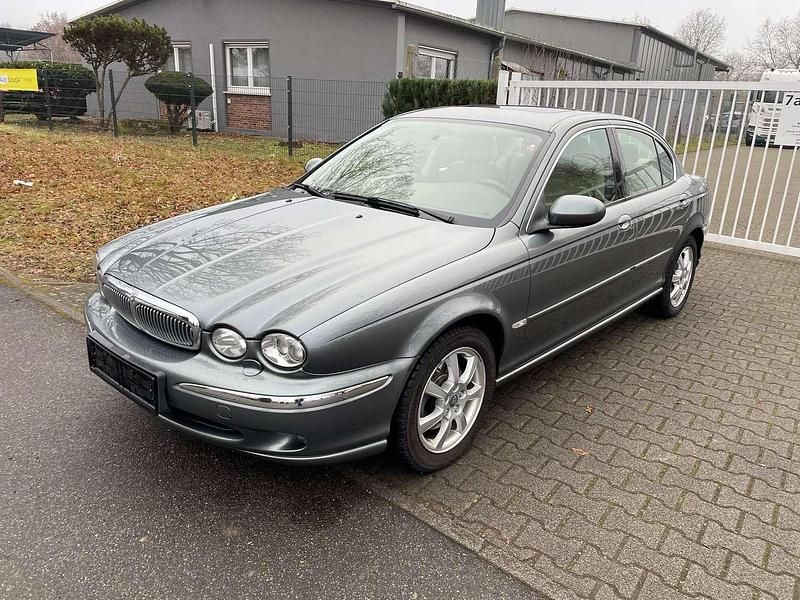 Quartz Gebraucht 2003 Jaguar X-type Executive Limousine | 1.200 € - Bild 1/4