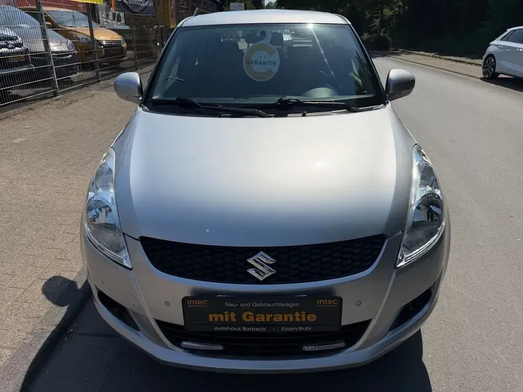 Gebraucht Suzuki Swift 94 PS (69 kW) 2011 Silber Kleinwagen