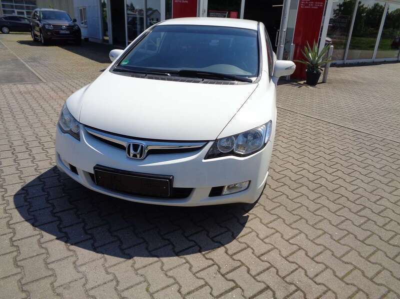 Weiss Gebraucht 2007 Honda Civic Hybrid Limousine | 4.850 € (Guter Preis) - Bild 1/4