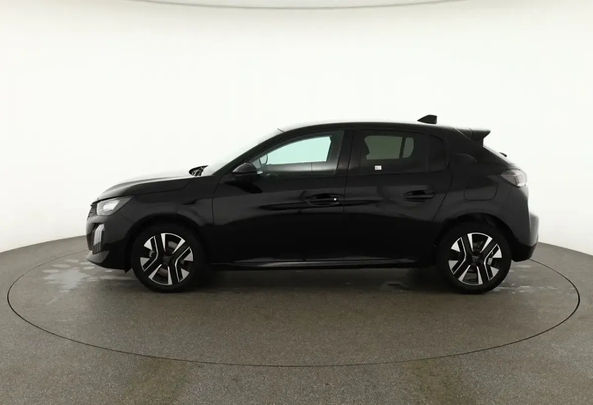 Neu Peugeot 208 145 PS (106 kW) 2025 Schwarz Kleinwagen