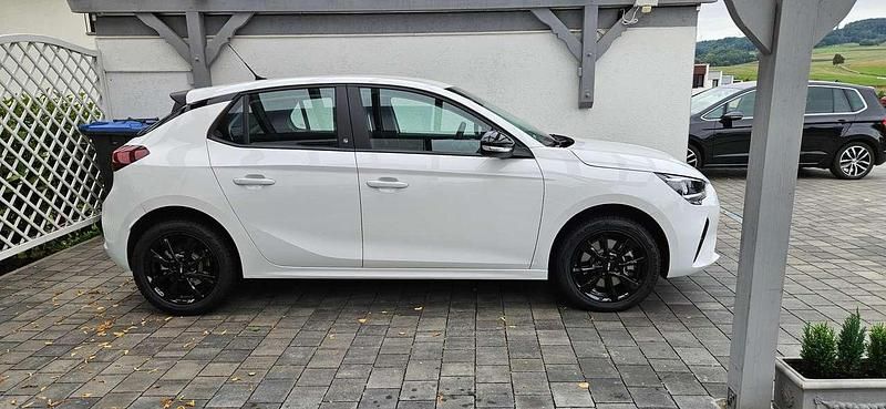 Gebraucht Opel Corsa-e 100 kW (136 PS) 2024 Weiß Kleinwagen