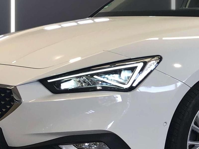 Gebraucht Seat Leon XCELLENCE 150 PS (110 kW) 2020 Nevada weiß metallic Limousine