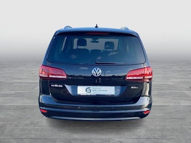 Gebraucht VW Sharan Highline 150 PS (110 kW) 2021 Schwarz Van / Kleinbus