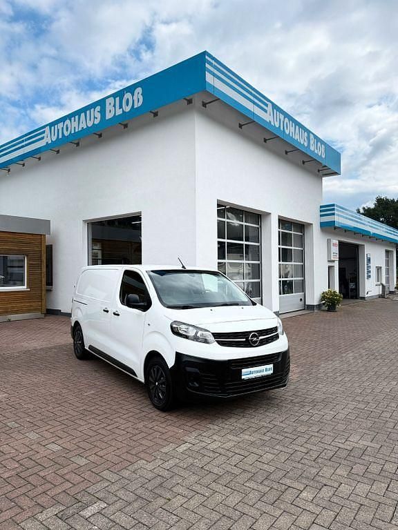 Weiß Gebraucht 2020 Opel Vivaro Edition Van | 11.500 € (Guter Preis) - Bild 1/4