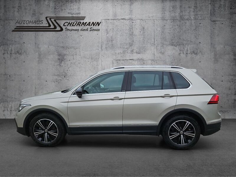 Gebraucht VW Tiguan Move 150 PS (110 kW) 2023 Silber SUV