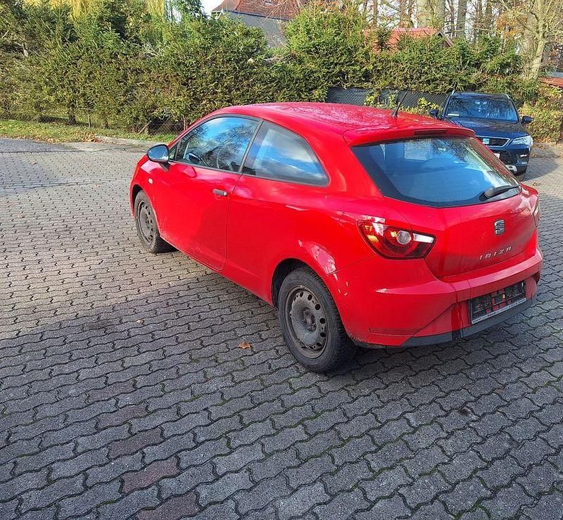 Gebraucht Seat Ibiza SC Reference 69 PS (50 kW) 2013 Rot Kleinwagen