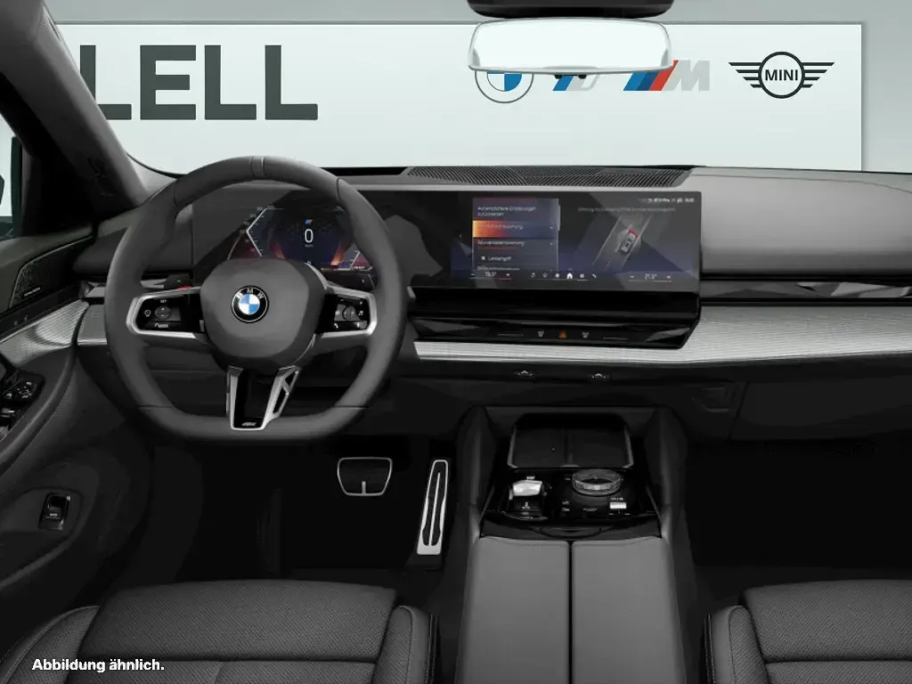 Gebraucht BMW 540 M Sport 286 PS (210 kW) 2025 Saphirschwarz Kombi