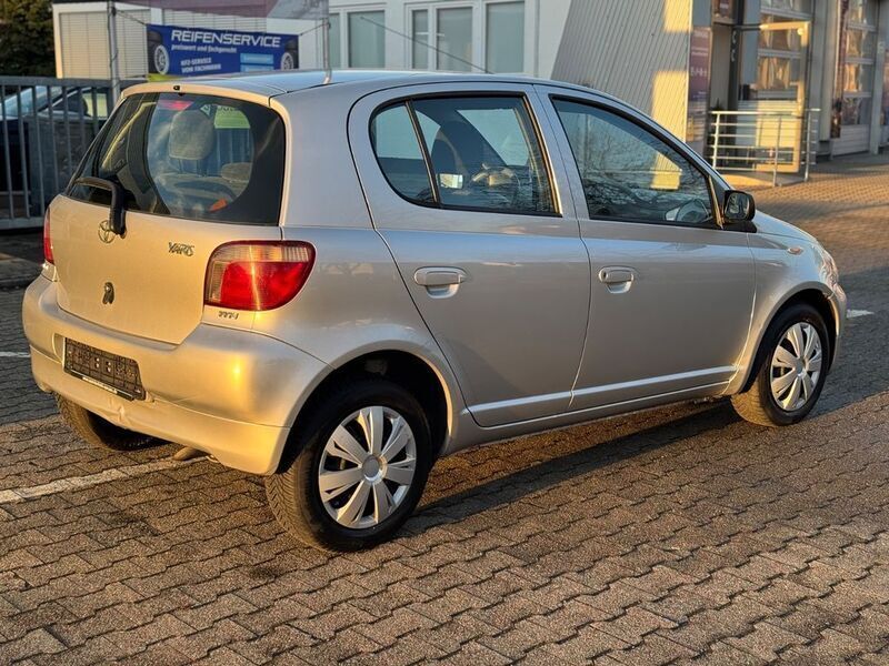 Gebraucht Toyota Yaris Sol 87 PS (63 kW) 2003 Grau Limousine
