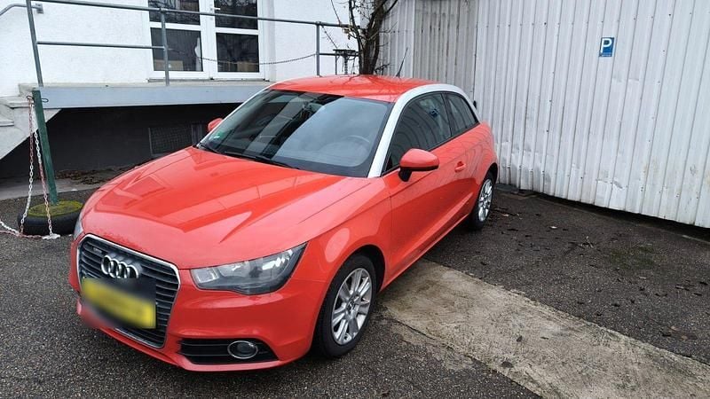 Second-hand Audi A1 Ambition 86 CP (63 kW) 2011 Roșu Hatchback