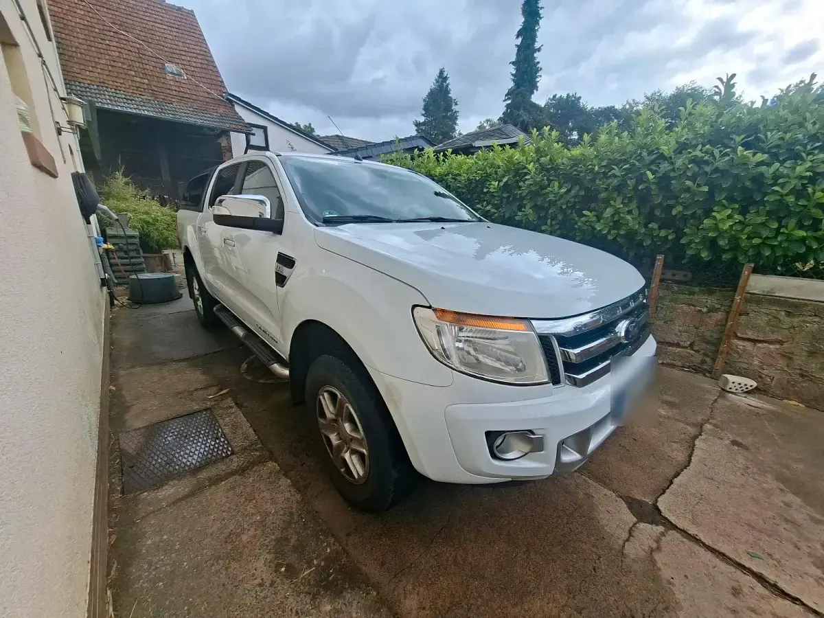 Gebraucht Ford Ranger 150 PS (110 kW) 2014 Weiß Pickup