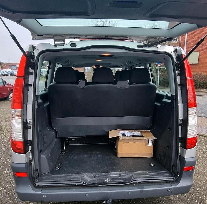 Gebraucht Mercedes Vito 163 PS (119 kW) 2014 Silber Van
