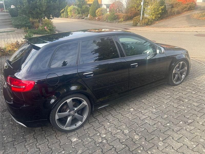 Gebraucht Audi RS3 Sport 340 PS (250 kW) 2011 Schwarz Limousine