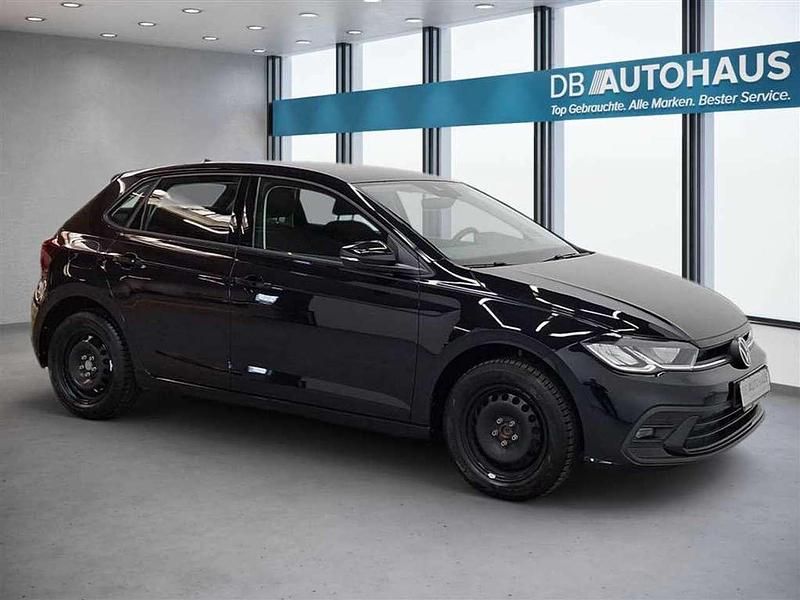 Gebraucht VW Polo Life 95 PS (69 kW) 2023 Schwarz Kleinwagen
