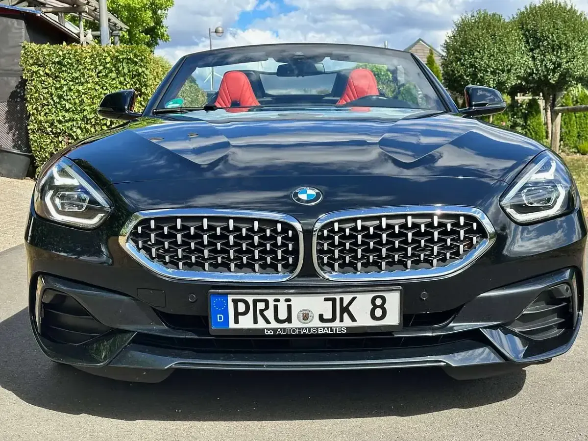 Gebraucht BMW Z4 Sport Line 197 PS (144 kW) 2021 Schwarz Cabrio