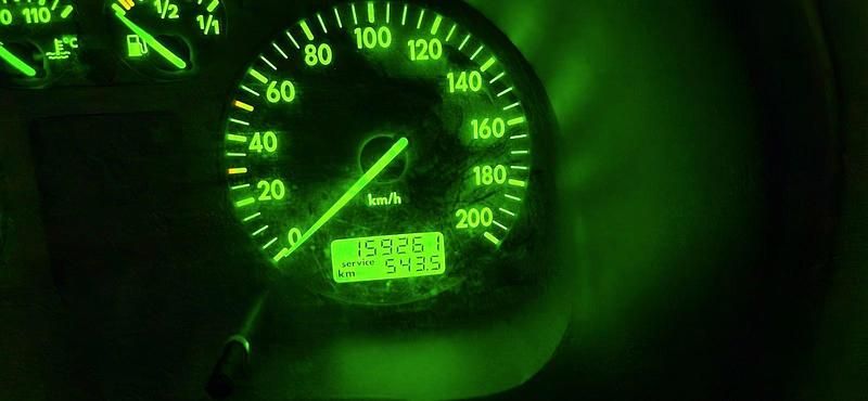 Gebraucht VW Polo 60 PS (44 kW) 1998 Grün Kleinwagen