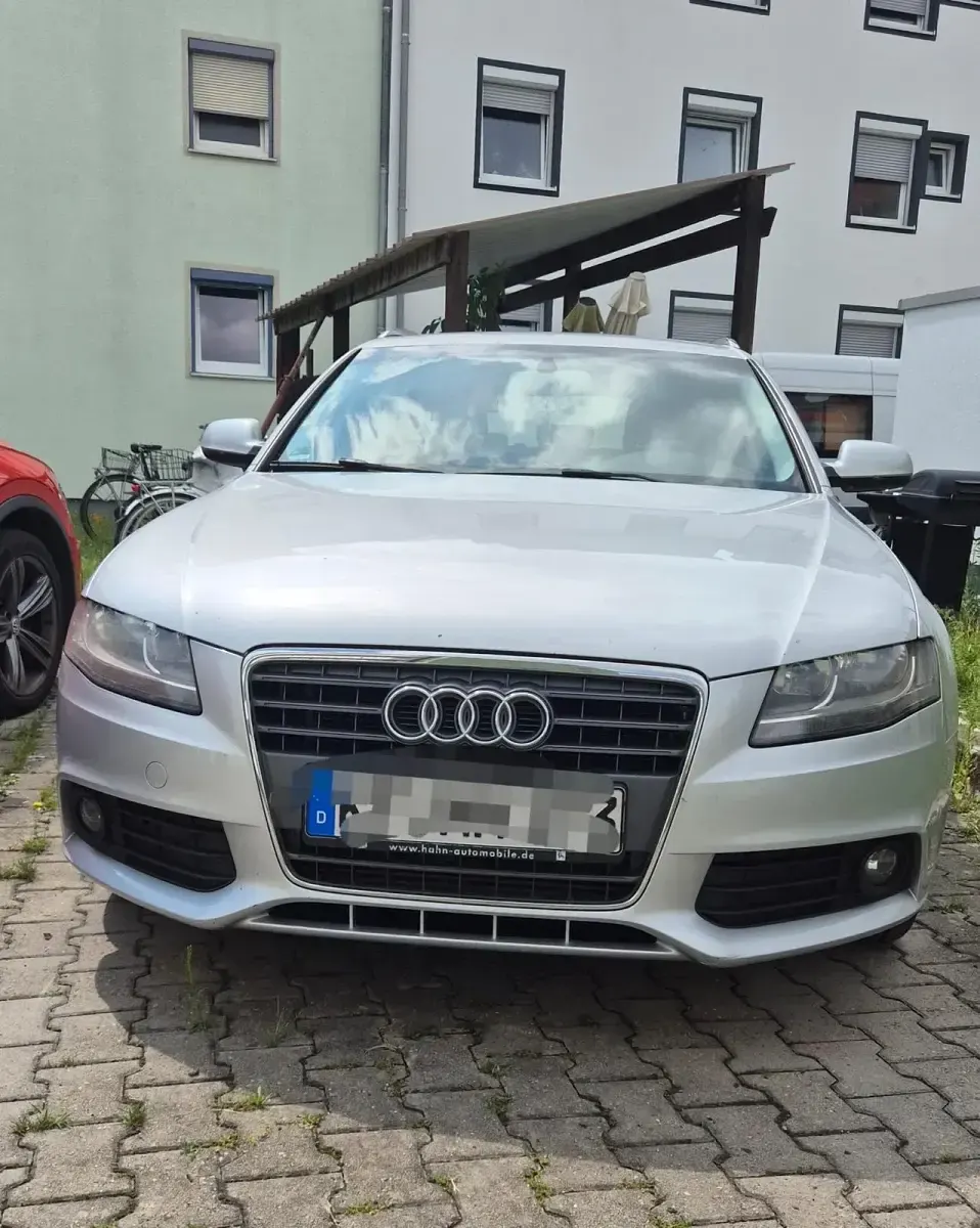 Gebraucht Audi A4 143 PS (105 kW) 2010 Silber Kombi