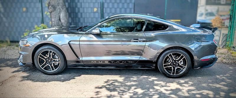 Grau Gebraucht 2019 Ford Mustang Performance Edition Coupé | 28.500 € (Fairer Preis) - Bild 1/4