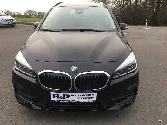 Gebraucht BMW 218 Gran Tourer Advantage 150 PS (110 kW) 2022 Schwarz Van / Kleinbus