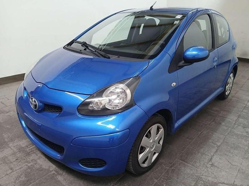 Blau Gebraucht 2011 Toyota Aygo Club Kleinwagen | 3.950 € (Etwas zu teuer) - Bild 1/4
