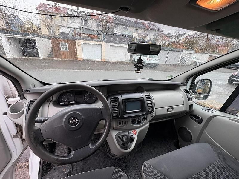 Gebraucht Opel Vivaro 115 PS (84 kW) 2010 Van / Kleinbus