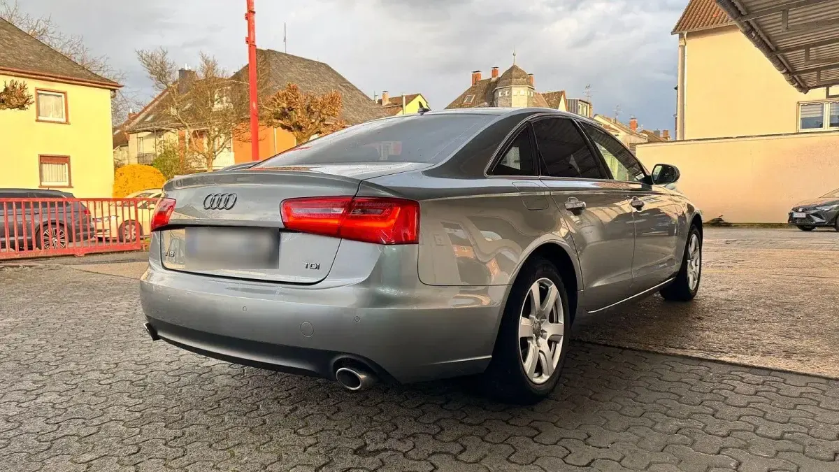 Gebraucht Audi A6 204 PS (150 kW) 2014 Grau Limousine