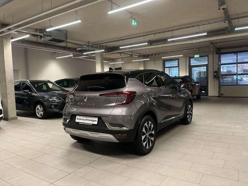 Gebraucht Renault Captur Techno 140 PS (102 kW) 2023 Grau kng schwarz SUV