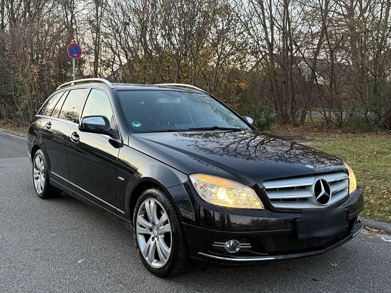 Schwarz Gebraucht 2008 Mercedes C200 Avantgarde Kombi | 6.490 € (Fairer Preis) - Bild 1/4
