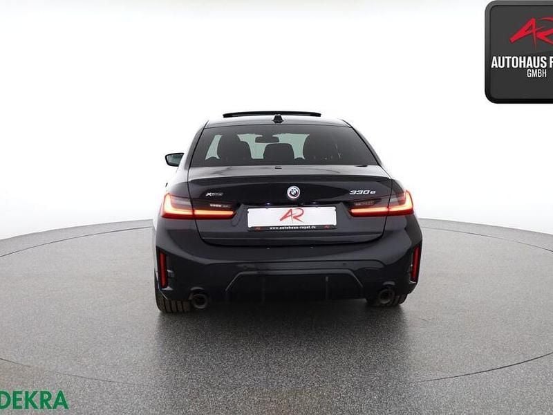 Gebraucht BMW 330e M Sport 292 PS (214 kW) 2022 Schwarz Limousine