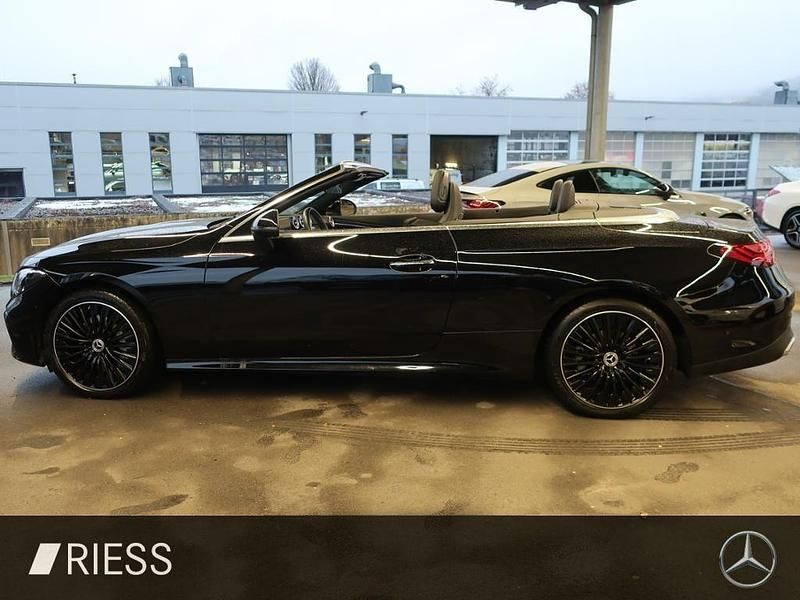 Gebraucht Mercedes CLE220 AMG 197 PS (144 kW) 2024 Unilack schwarz Cabrio