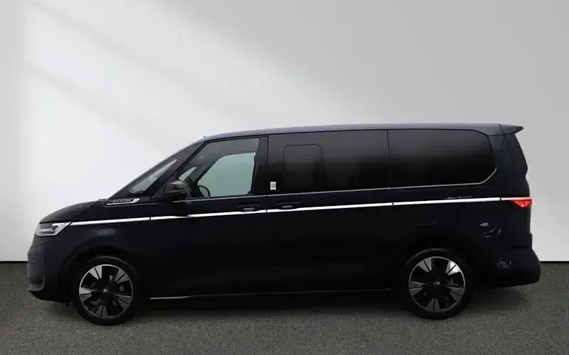 Gebraucht VW Multivan Style 150 PS (110 kW) 2026 Blau Van / Kleinbus