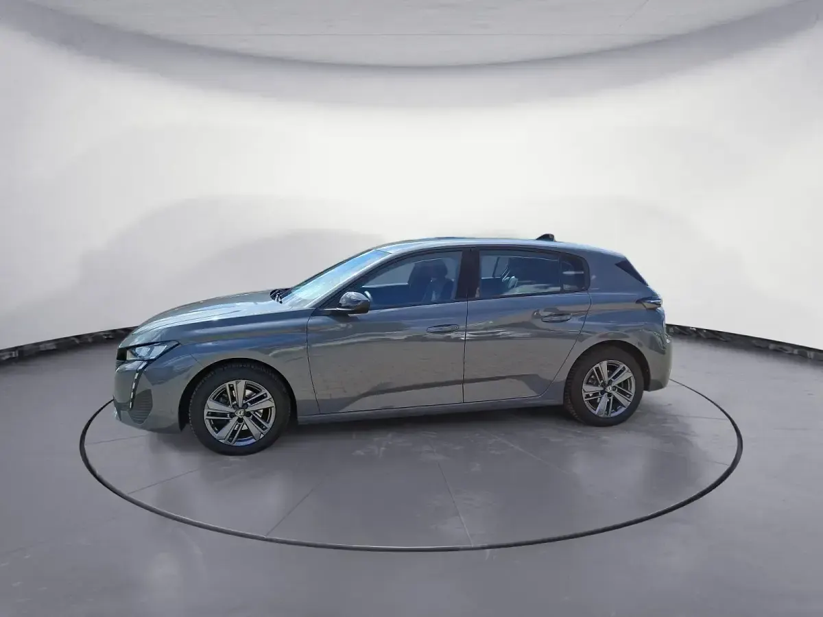 Gebraucht Peugeot 308 Active 131 PS (96 kW) 2024 Grau Limousine