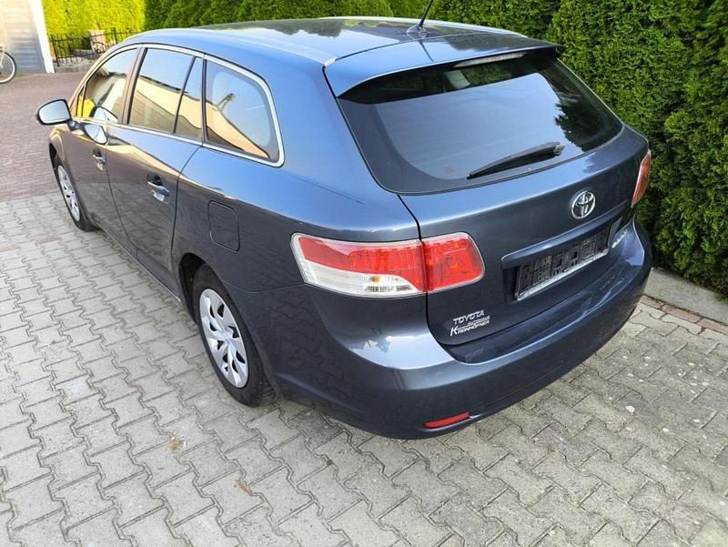 Gebraucht Toyota Avensis Sol 132 PS (97 kW) 2009 Grau Kombi