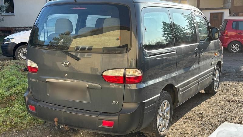 Gebraucht Hyundai H-1 140 PS (102 kW) 2007 Grau Van / Kleinbus