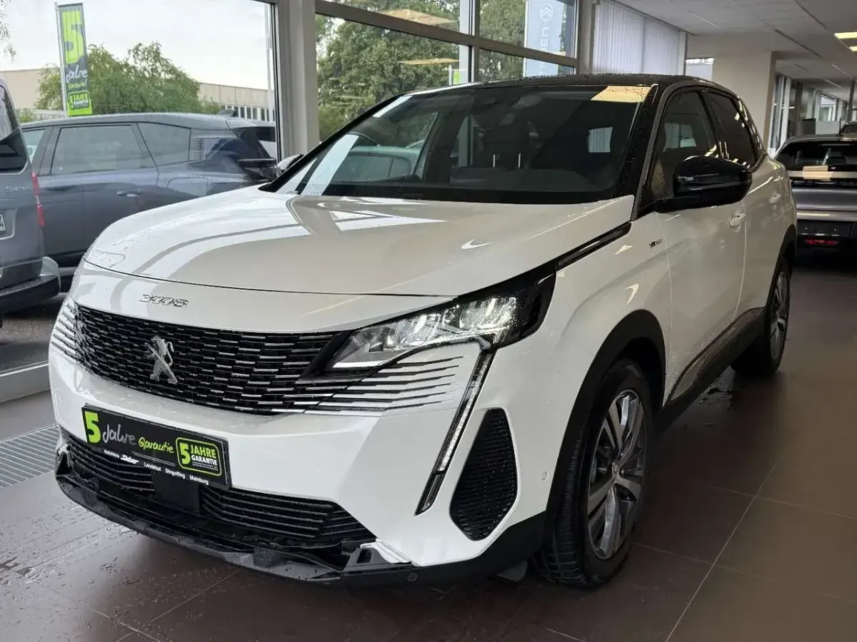 Gebraucht Peugeot 3008 Allure 224 PS (164 kW) 2022 Weiß SUV