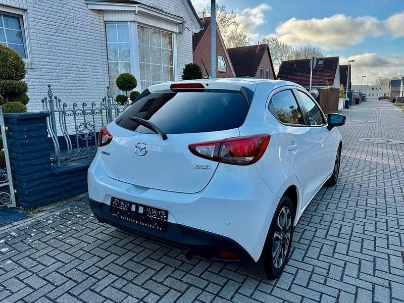 Gebraucht Mazda 2 Nakama 90 PS (66 kW) 2017 Weiß Limousine