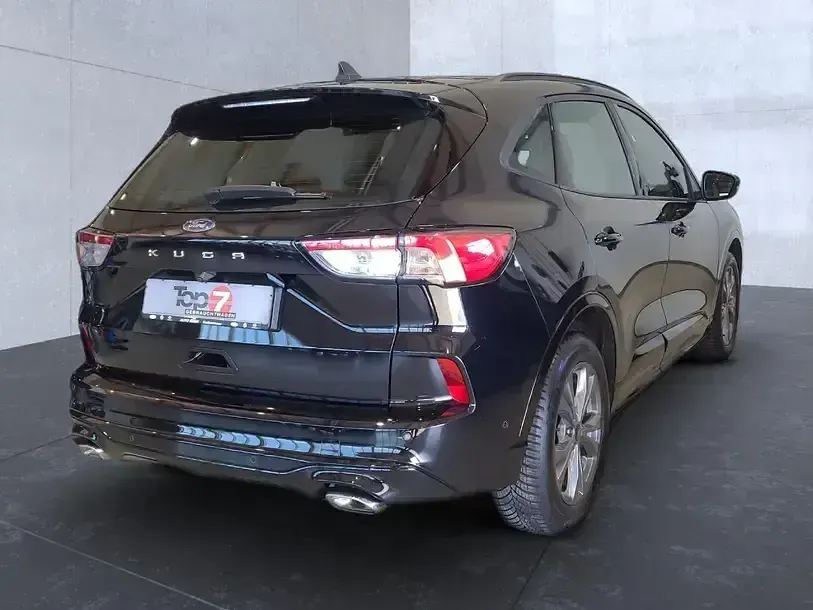 Gebraucht Ford Kuga ST-Line 120 PS (88 kW) 2023 Obsidianschwarz (schwarz) SUV