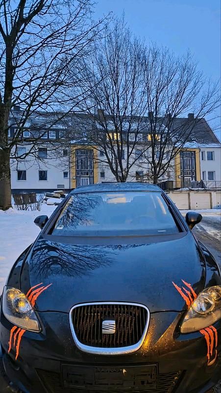Gebraucht Seat Leon 125 PS (91 kW) 2009 Schwarz Kleinwagen
