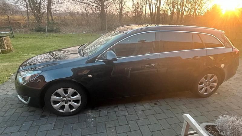 Gebraucht Opel Insignia Sport 136 PS (100 kW) 2016 Schwarz Kombi