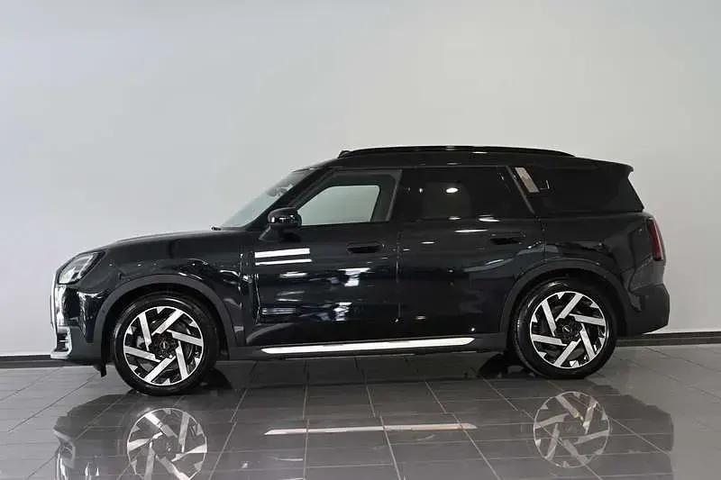 Gebraucht Mini Cooper Countryman 230 kW (313 PS) 2024 Schwarz midnight black ii metallic (metallic) SUV