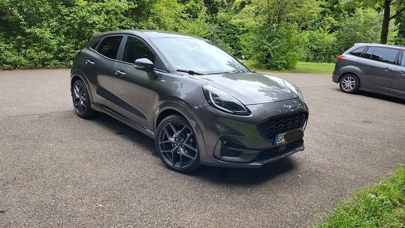 Grau Gebraucht 2020 Ford Puma ST-Line X SUV | 20.900 € (Etwas zu teuer) - Bild 1/4