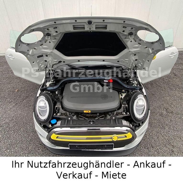 Gebraucht Mini Cooper SE 75 kW (102 PS) 2020 Silber Kleinwagen