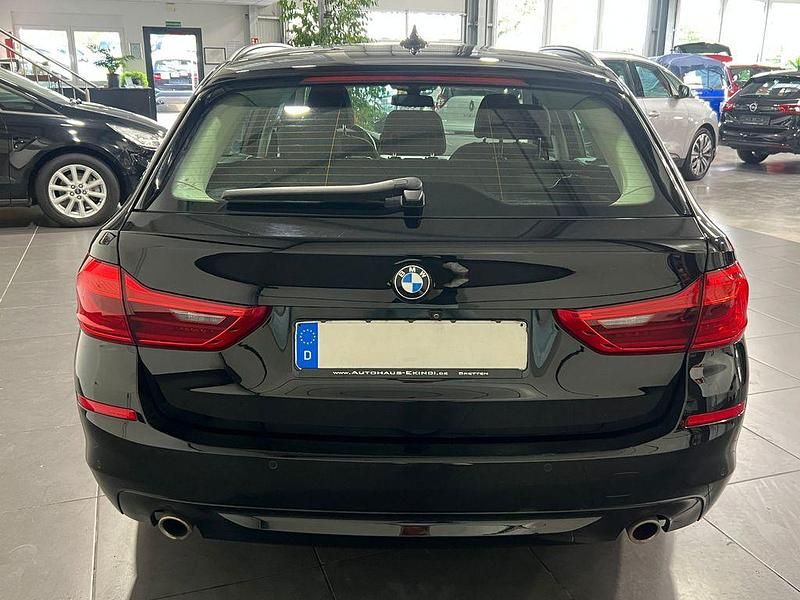 Gebraucht BMW 520 190 PS (139 kW) 2019 Schwarz 2 Kombi